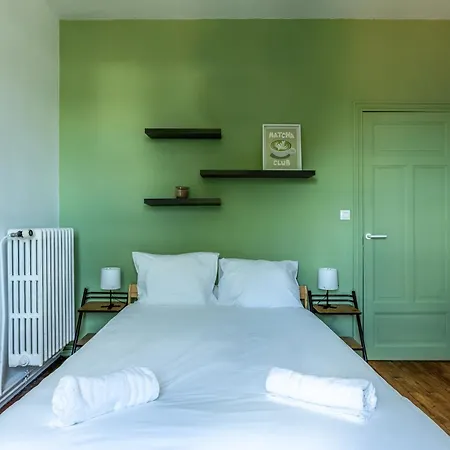 Maison Face Stade Marcombes Holiday home *