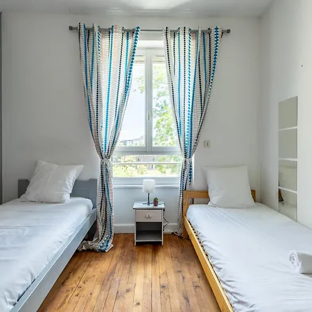 Holiday home Maison Face Stade Marcombes Clermont-Ferrand